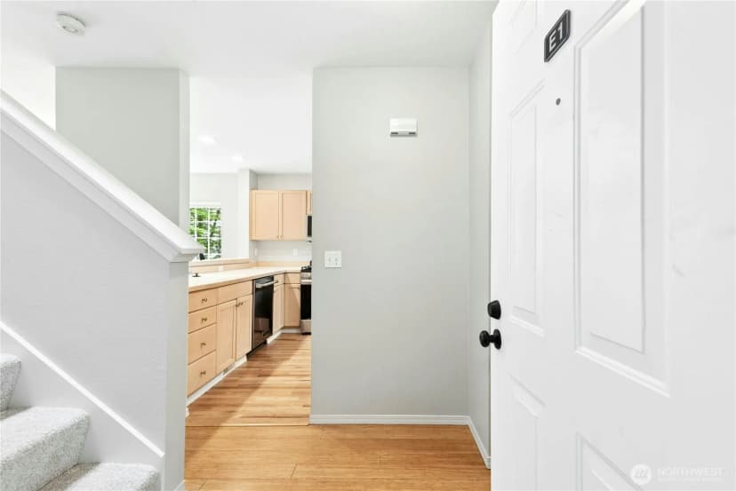 Property photo for 601 12th Avenue Nw #e1, Issaquah photo 34