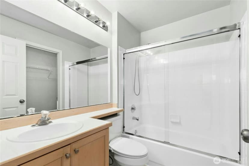 Property photo for 601 12th Avenue Nw #e1, Issaquah photo 28