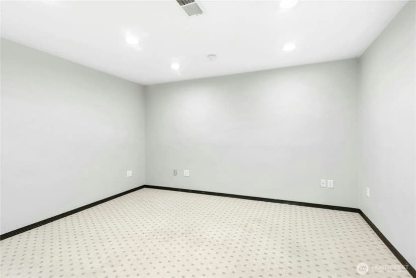 Property photo for 601 12th Avenue Nw #e1, Issaquah photo 38