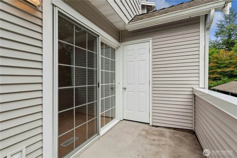 Property photo for 601 12th Avenue Nw #e1, Issaquah photo 13