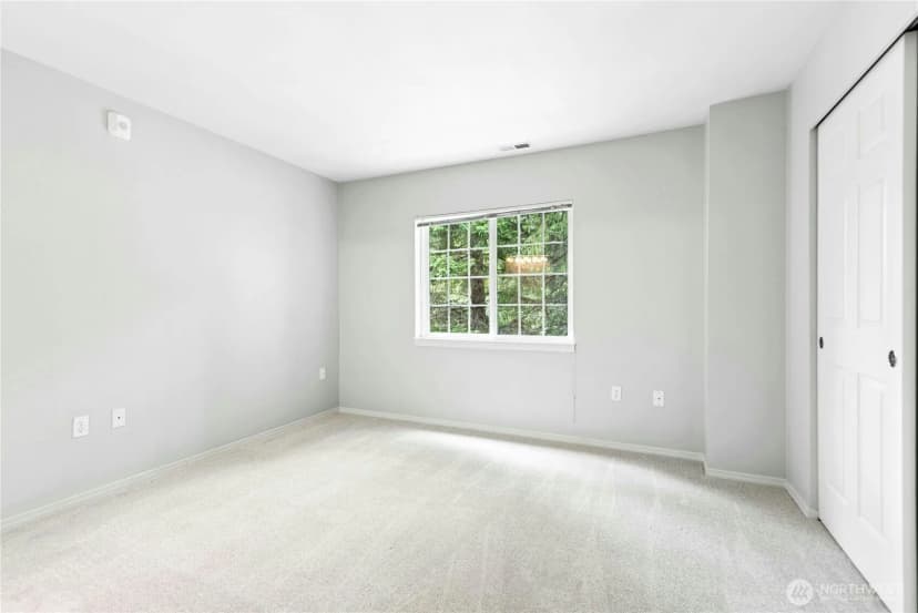 Property photo for 601 12th Avenue Nw #e1, Issaquah photo 29