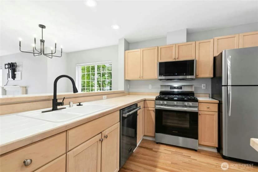 Property photo for 601 12th Avenue Nw #e1, Issaquah photo 7