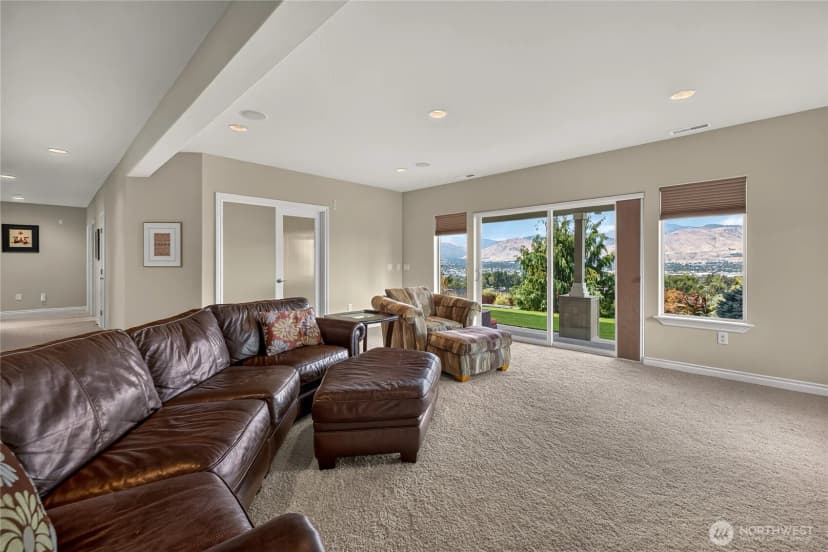 Property photo for 2390 Catalina Drive, East Wenatchee photo 27
