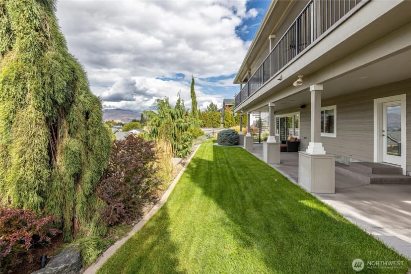 Property photo for 2390 Catalina Drive, East Wenatchee photo 38