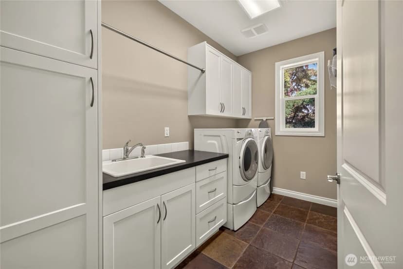 Property photo for 2390 Catalina Drive, East Wenatchee photo 21