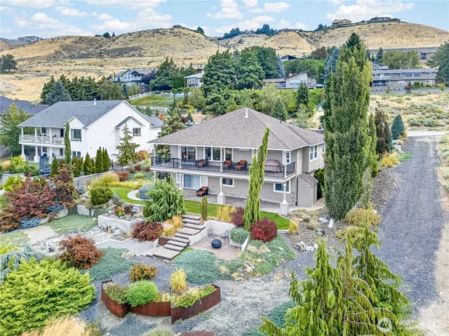 Property photo for 2390 Catalina Drive, East Wenatchee photo 3