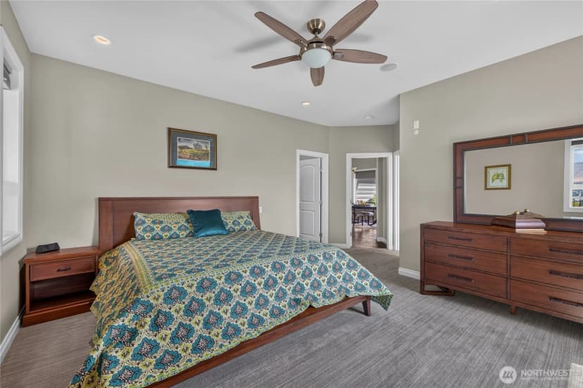 Property photo for 2390 Catalina Drive, East Wenatchee photo 24