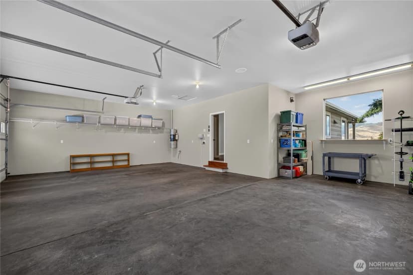Property photo for 2390 Catalina Drive, East Wenatchee photo 35