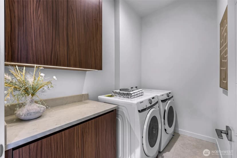 Property photo for 19215 77th Court Ne #101, Kenmore photo 36