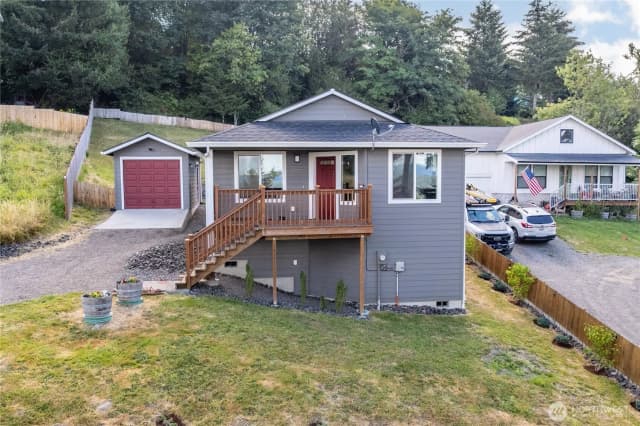 Property photo for 1009 Taylor Road, Kalama photo 2