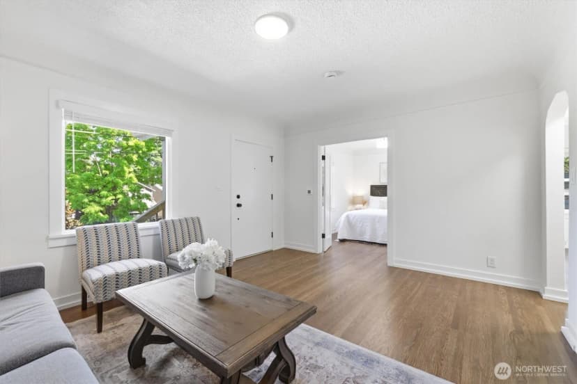 Property photo for 13349 25th Avenue Ne, Seattle photo 6
