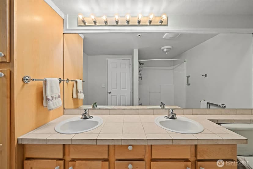 Property photo for 6445 James Avenue Se #b, Auburn photo 20