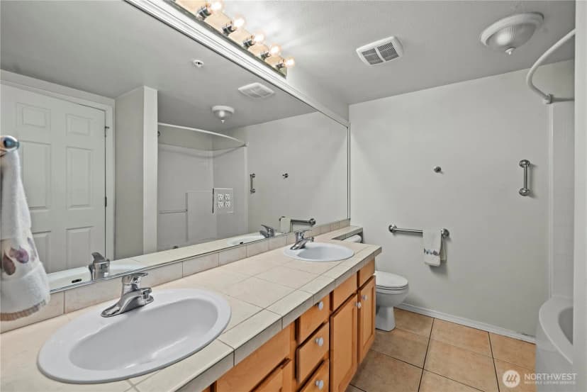 Property photo for 6445 James Avenue Se #b, Auburn photo 7