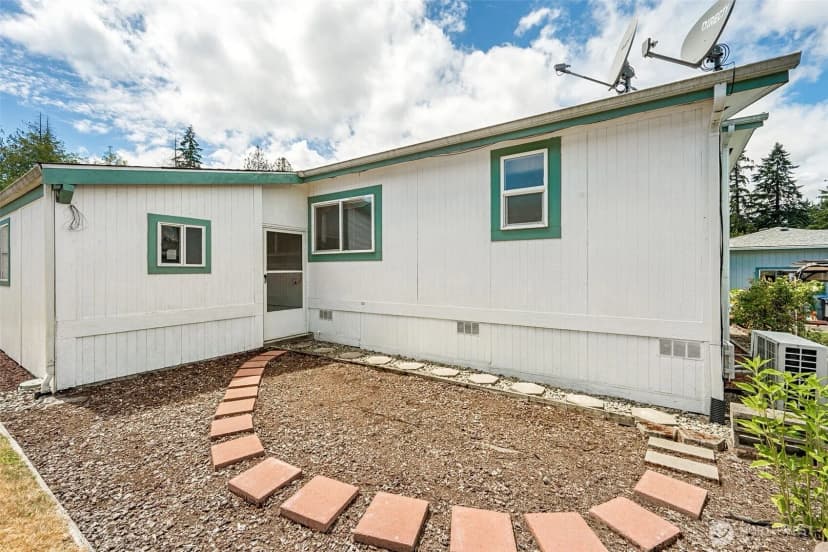 Property photo for 592 Ne Saturn Lane, Bremerton photo 27