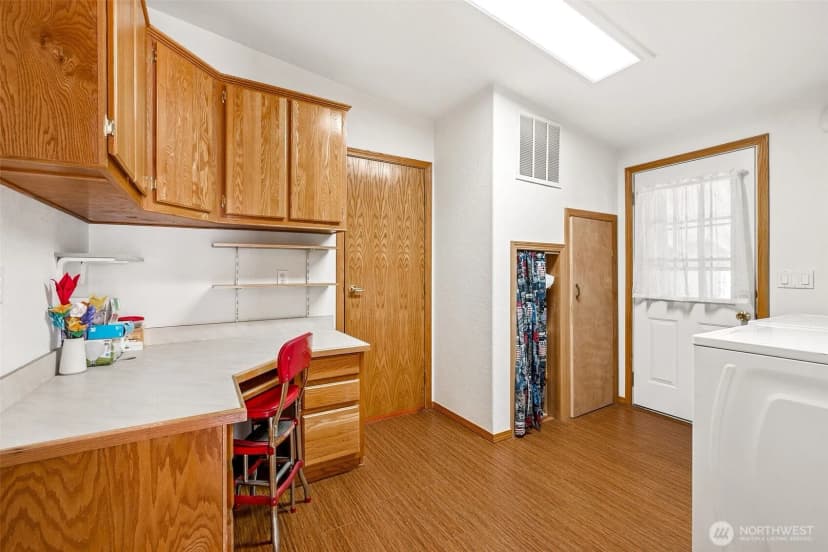 Property photo for 592 Ne Saturn Lane, Bremerton photo 13