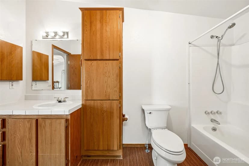 Property photo for 592 Ne Saturn Lane, Bremerton photo 19