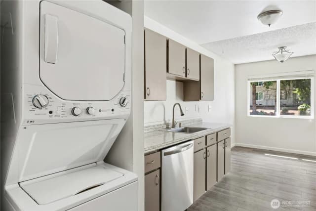 Property photo for 14136 74th Place Ne #15c, Kirkland photo 5