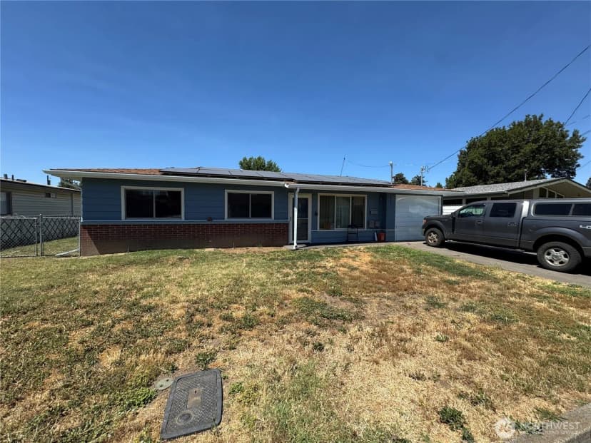 Property photo for 820 Se Cedar Avenue, College Place