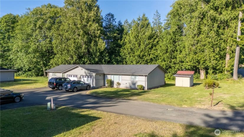 Property photo for 106 Garden Hill Road W, Elma photo 18