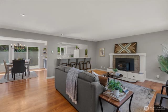 Property photo for 10527 Beardslee Boulevard, Bothell photo 3