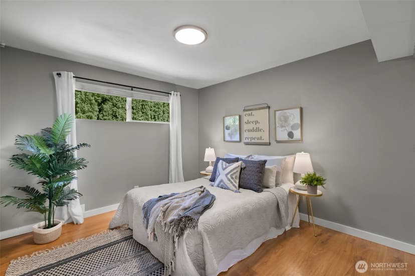 Property photo for 10527 Beardslee Boulevard, Bothell photo 15