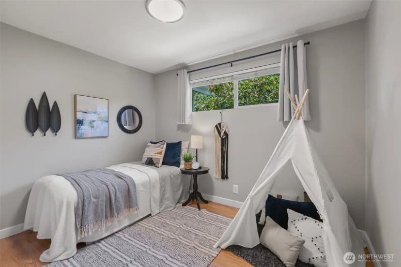 Property photo for 10527 Beardslee Boulevard, Bothell photo 14