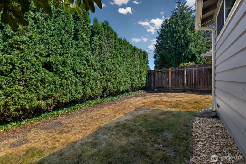 Property photo for 10527 Beardslee Boulevard, Bothell photo 21