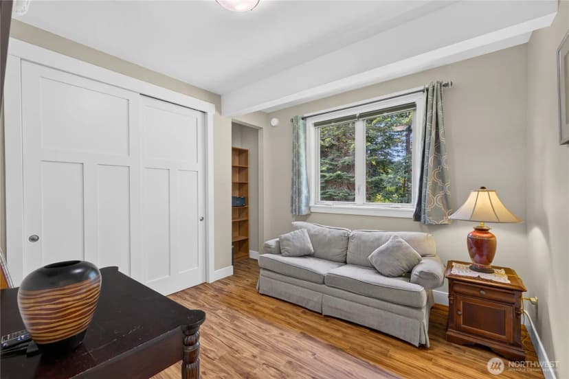 Property photo for 4402 E Avenue, Anacortes photo 28
