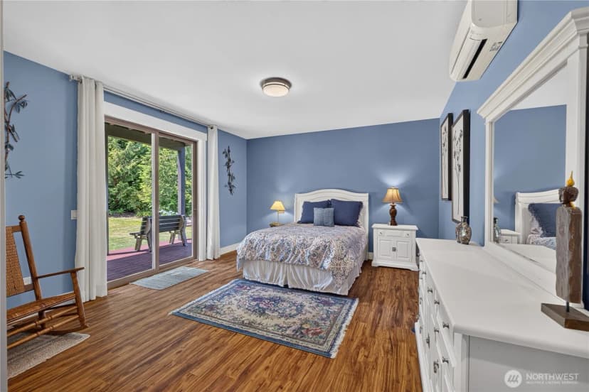 Property photo for 4402 E Avenue, Anacortes photo 19