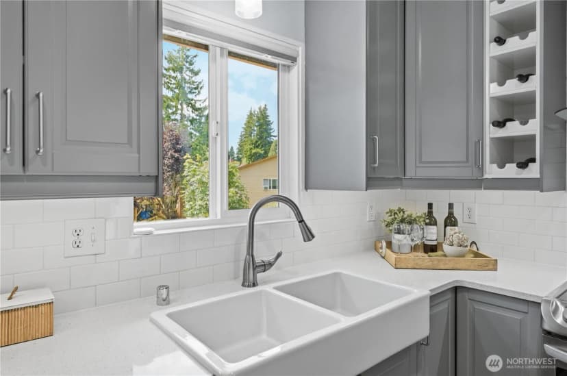 Property photo for 21812 2nd Avenue Se, Bothell photo 10