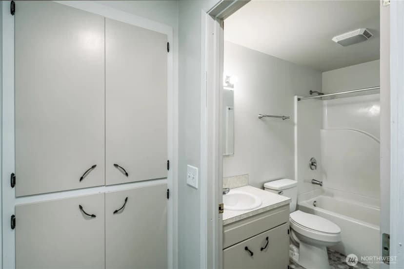 Property photo for 703 Broadway Street, Arlington photo 23