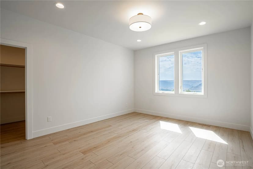 Property photo for 926 Long Drive, Chelan photo 14