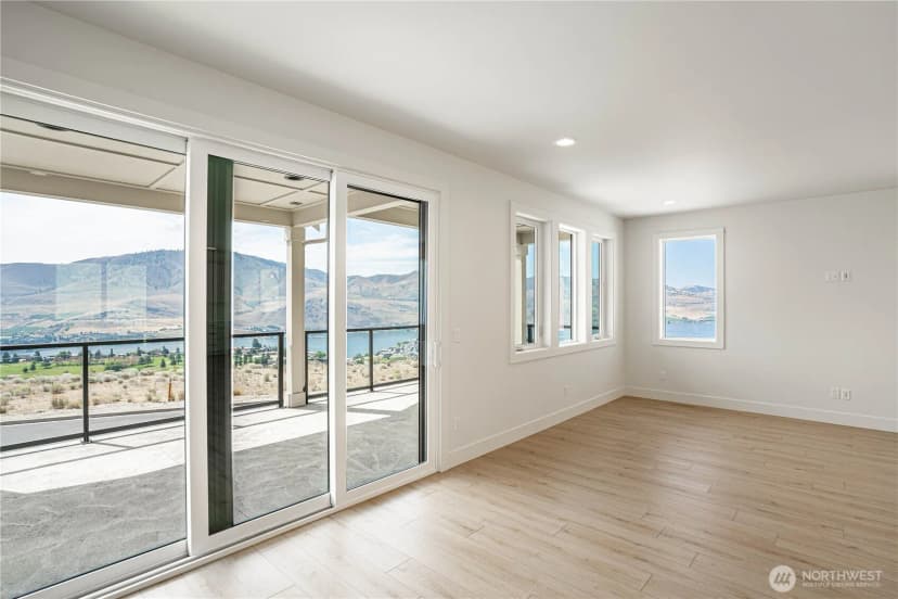 Property photo for 926 Long Drive, Chelan photo 9