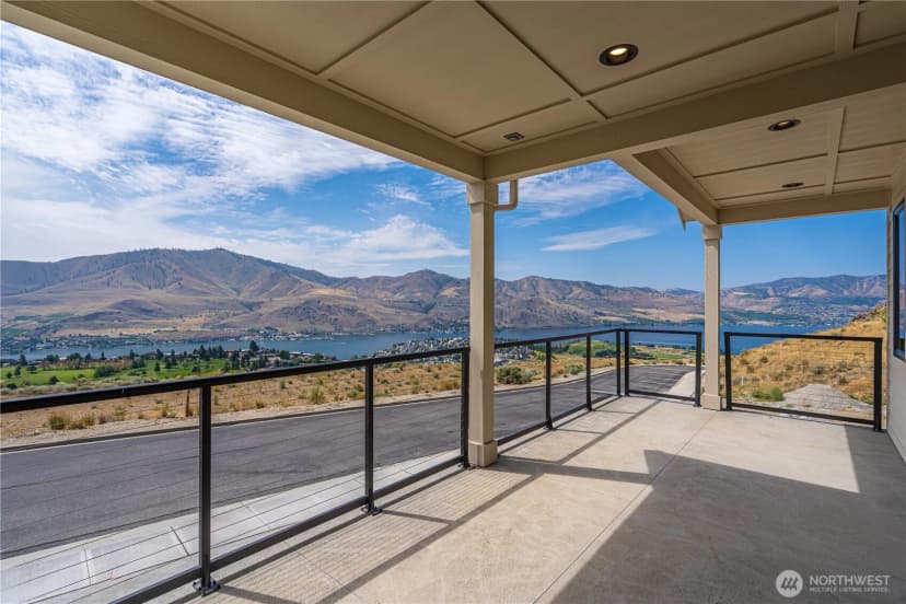 Property photo for 926 Long Drive, Chelan photo 3