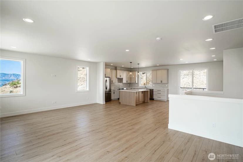 Property photo for 926 Long Drive, Chelan photo 8