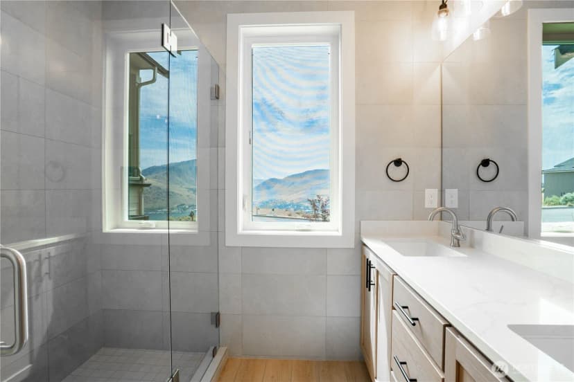 Property photo for 926 Long Drive, Chelan photo 17