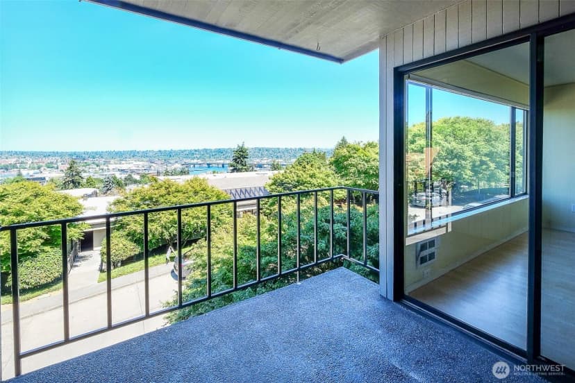 Property photo for 3661 24th Place W #306, Seattle photo 25