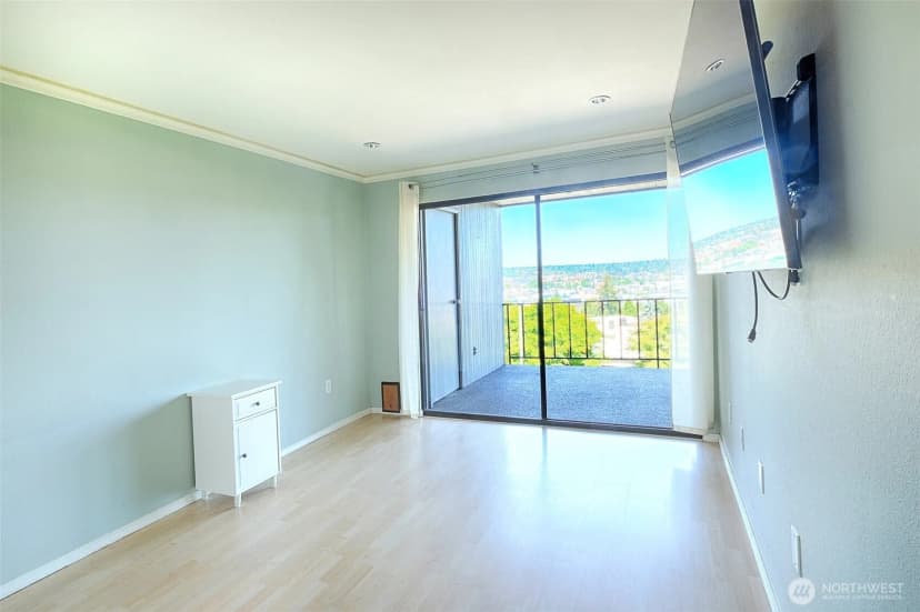 Property photo for 3661 24th Place W #306, Seattle photo 23