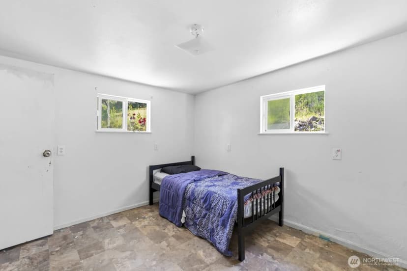 Property photo for 533 E Walnut Street, Shelton photo 16
