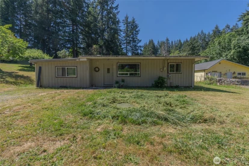 Property photo for 533 E Walnut Street, Shelton photo 2