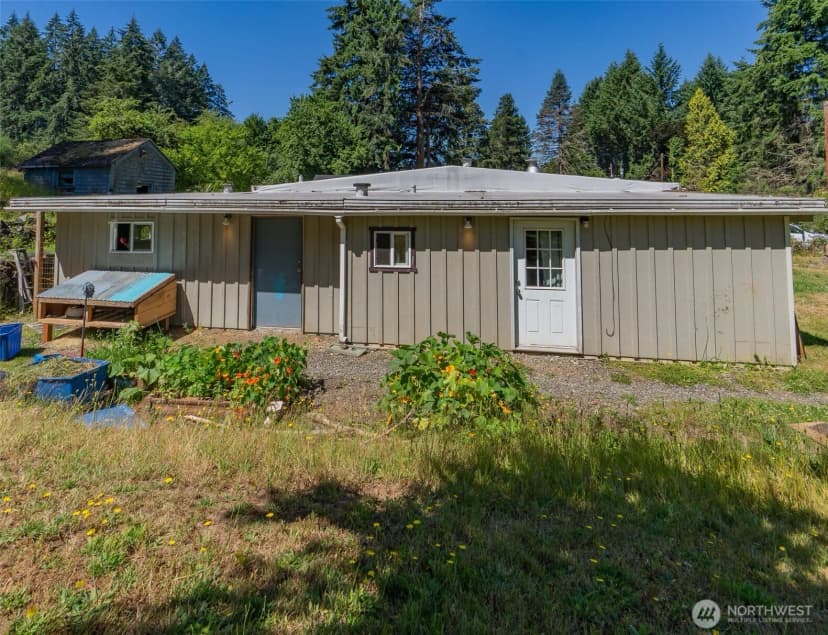 Property photo for 533 E Walnut Street, Shelton photo 3