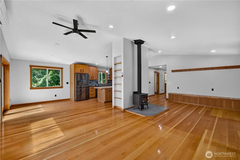 Property photo for 5621 Paradise Lane, Anacortes photo 13