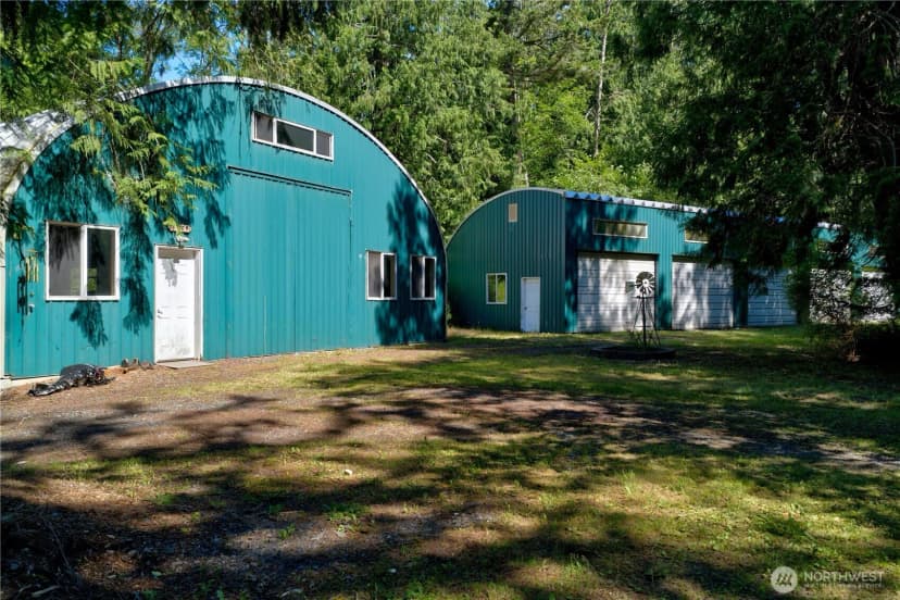 Property photo for 5621 Paradise Lane, Anacortes photo 2