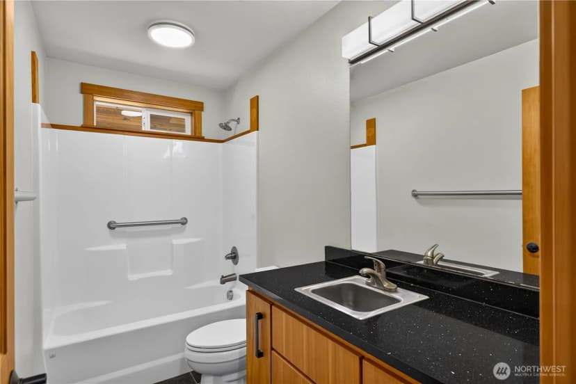 Property photo for 5621 Paradise Lane, Anacortes photo 23