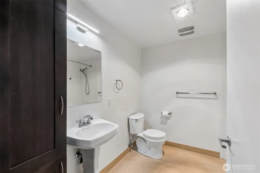 Property photo for 1620 Belmont Avenue #423, Seattle photo 9