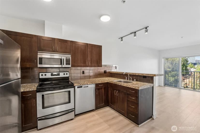 Property photo for 1620 Belmont Avenue #423, Seattle photo 7