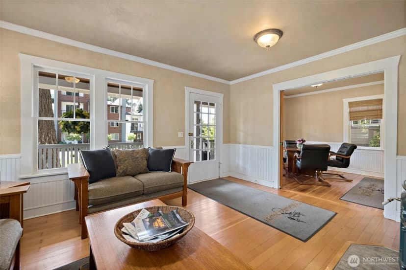 Property photo for 23042 Ne 8th Street, Sammamish photo 9