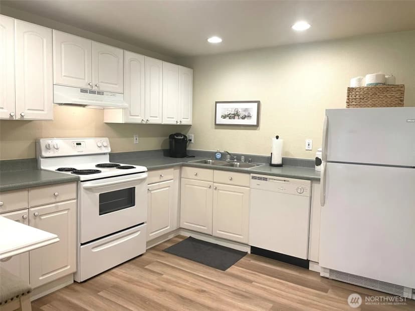 Property photo for 23042 Ne 8th Street, Sammamish photo 25