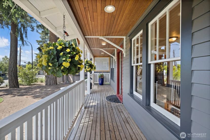 Property photo for 23042 Ne 8th Street, Sammamish photo 4