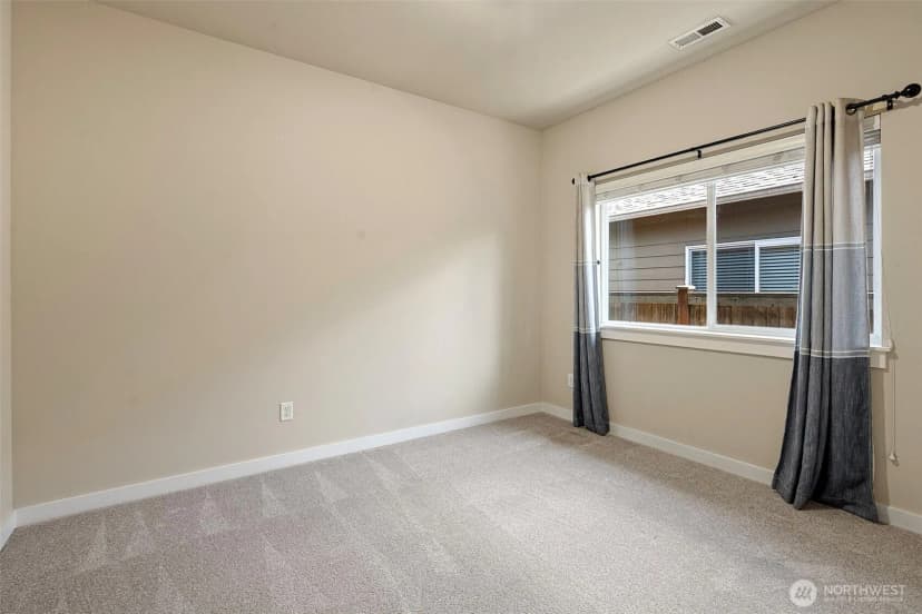 Property photo for 15372 Se 160th Place, Renton photo 9